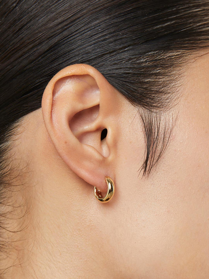 Dainty Delicate Gold Hoop Earrings